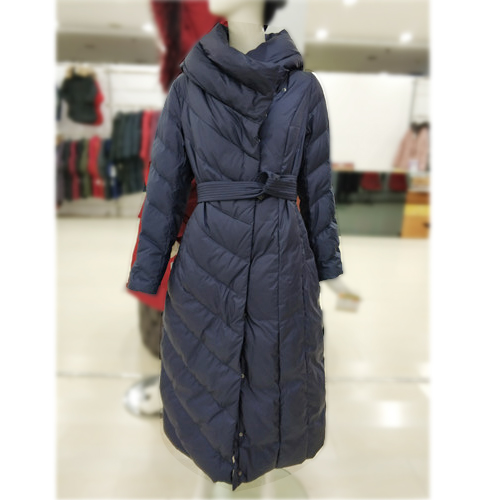 科拉思纳2018冬季新款羽绒服CN18D915DW